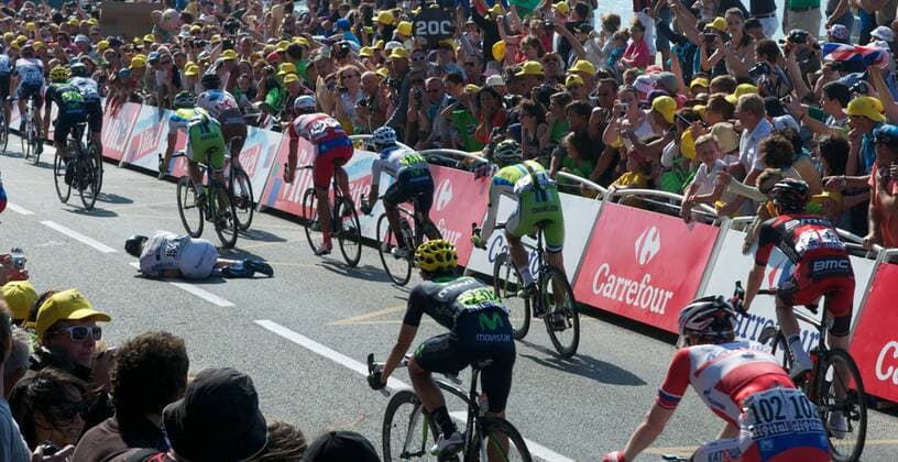 Le Tour de France 2013 Saint-Malo chute tom veelers CYCLISME : Tour De France - Saint-Gildas-des-Bois Saint-Malo - Etape 10 - 09 07 2013 CAZADE Panoramic 