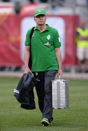 FUSSBALL 1. Bundesliga 2013 2014 Testspiel in Zell am Ziller SV Werder Bremen - 1860 München 10.07.2013 Mannschaftsarzt Dr. Goetz Dimanski (SV Werder Bremen) 