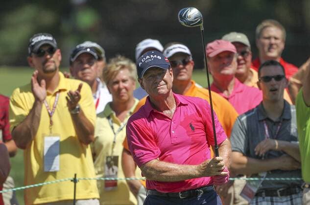 July 12, 2013 - Omaha, Nebraska, United States of America - Jul 12, 2013 - Omaha, Nebraska, U.S. - Tom Watson watches his drive from the 9th hole tee box during 2nd round action of the 2013 U.S. Senior Open at Omaha Country Club..Michael Spomer Cal Media PGA Golf Herren Golf 2013: U.S. Senior Open July 11-14 - ZUMAc04