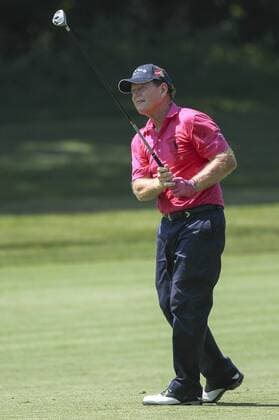 July 12, 2013 - Omaha, Nebraska, United States of America - Jul 12, 2013 - Omaha, Nebraska, U.S. - Tom Watson watches his 2nd shot from the fairway of the 8th hole during 2nd round action of the 2013 U.S. Senior Open at Omaha Country Club..Michael Spomer Cal Media PGA Golf Herren Golf 2013: U.S. Senior Open July 11-14 - ZUMAc04