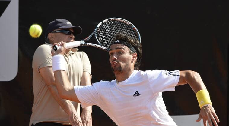 Fabio FOGNINI (ITA) beim Return, Linienrichter geht in Deckung Freisteller, Einzelbild, Aktion quer Querformat Finale 14.07.2013 Tennis Mercedes-Cup Stuttgart Weißenhof 08.-14.07.2013 Mercedes-Cup Stuttgart Weißenhof 2013