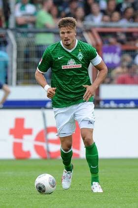 Fussball Testspiel VfL Osnabrück - Werder Bremen am 14.07.2013 in der osnatel-Arena in Osnabrück Sebastian Prödl ( Bremen )