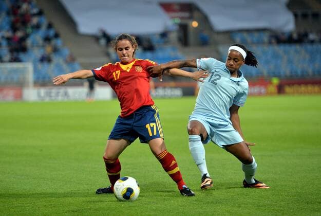 Elisabeth Ibarra (esp) - Elodie Thomis (fra) ESP vs FRA - UEFA Euro 2013 - 15 07 2013 AnthonyBIBARD FEP 