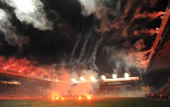 Fussball, Herren, Saison 2013 2014, Eröffnung der Haupttribüne im Stadion An der Alten Försterei beim Testspiel 1. FC Union Berlin , Feuerwerk nach dem Abpfiff, 12.07. 2013,