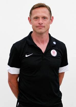 Fußball, Trainerhistorie KSV Hessen Kassel von 1964 bis heute 23.07.2013, xsvx, Fototermin Regionalliga Südwest , KSV Hessen Kassel , Torwarttrainer Sven Hoffmeister (KSV Hessen Kassel) Portrait