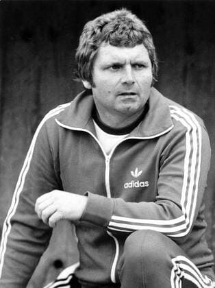 Trainer Jürgen Sundermann (VfB Stuttgart)