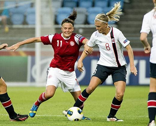 Norrköping 2013 07 25 - UEFA Womens Euro 2013 - Norway (NOR) vs Denmark (DEN) -- Katrine Veje (DEN) KP0300 