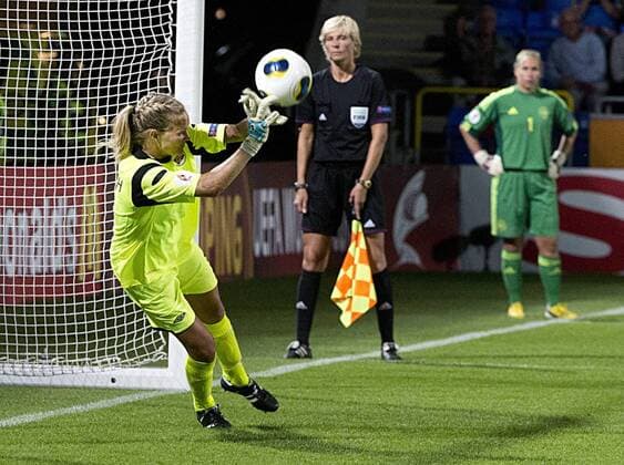 Norway vs Denmark - Ingrid Hjelmestedt (NOR) KP0300 