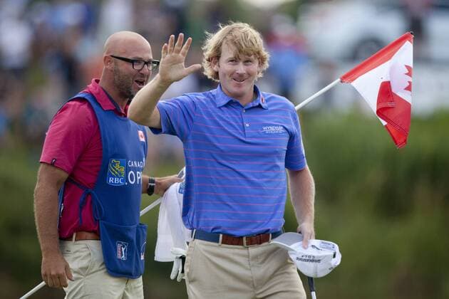 - Oakville, Ontario, CAN - Caddie Scott Vail(L) & Brandt Snedeker win the RBC Canadian Open golf tournament at Glen Abbey Golf Club. PGA Golf Herren Golf 2013: RBC Canadian Open - ZUMAs30