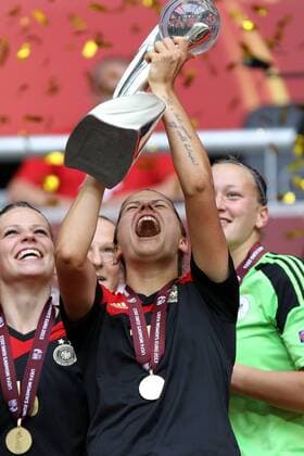 28.07.2013, xfsx, Fussball EM 2013 Finale, Deutschland - Norwegen, v.l. Melanie Leupolz (Deutschland), Dzsenifer Marozsan (Deutschland), Almuth Schult (Deutschland)