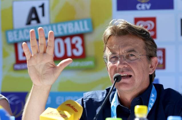 BEACHVOLLEYBALL - CEV EM 2013, PK KLAGENFURT,AUSTRIA,30.JUL.13 - DIVERS, BEACHVOLLEYBALL - CEV Europameisterschaft, Eroeffnungs-Pressekonferenz. Bild zeigt Organisator Hannes Jagerhofer (ACTS). 