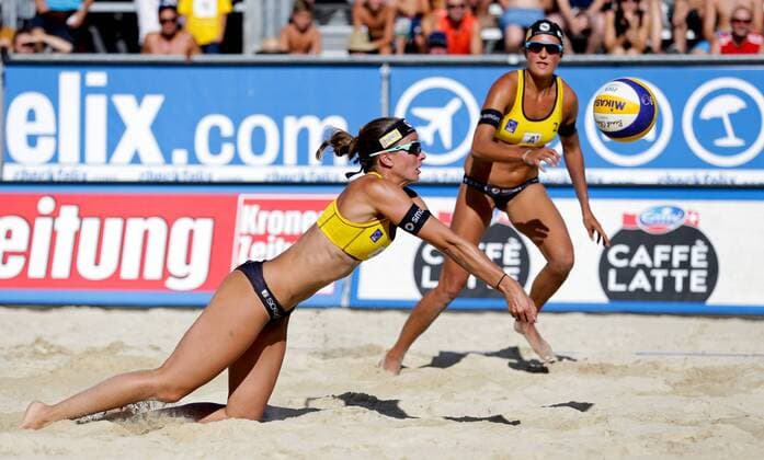 BEACHVOLLEYBALL - CEV EM 2013 KLAGENFURT,AUSTRIA,30.JUL.13 - DIVERS, BEACHVOLLEYBALL - CEV Europameisterschaft, Damen. Bild zeigt Katrin Holtwick und Ilka Semmler (GER). 