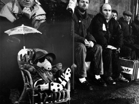 Maskottchen Alf und Trainer Karsten Wettberg (SpVgg Unterhaching)
