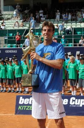 TENNIS - ATP, bet-at-home Cup 2013 KITZBÜHEL, AUSTRIA, 03.AUG.13 - TENNIS - ATP Tennis Herren World Tour, bet-at-home Cup 2013, Finale, Siegerehrung. Bild zeigt Marcel Granollers (ESP) . Keywords: Pokal. 
