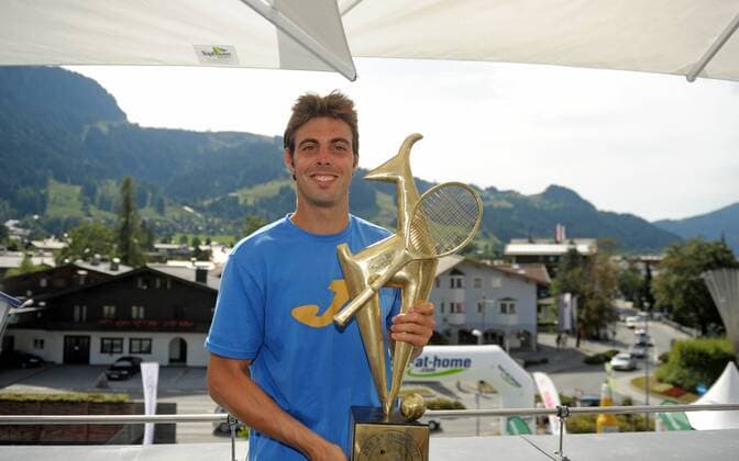 TENNIS - ATP, bet-at-home Cup 2013 KITZBÜHEL, AUSTRIA, 03.AUG.13 - TENNIS - ATP Tennis Herren World Tour, bet-at-home Cup 2013, Finale, Siegerehrung. Bild zeigt Marcel Granollers (ESP) . Keywords: Pokal. 