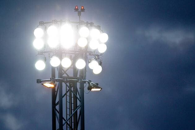 Fußball, Stadiongeschichte Eintracht Trier Flutlicht, Flutlichtmasten, Beleuchtung, Abendspiel, Flutlichtspiel SV Eintracht Trier - 1. FC Köln (Köln) Fussball DFB Pokal, 1. Runde 03.08.2013 Moselstadion, Trier