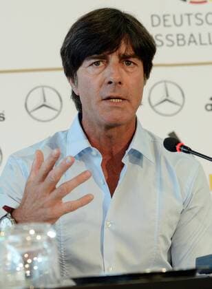 08.08.2013, xjhx, Fussball, Deutsche Fussballnationalmannschaft Pressekonferenz, v.l. Trainer Joachim Löw (Deutsche Fussball Nationalmannschaft DFB)