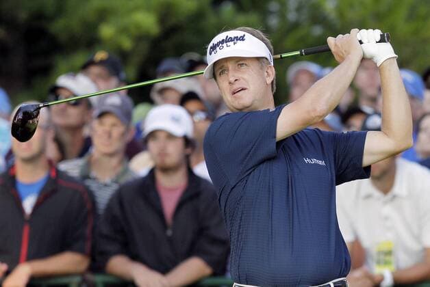 David Toms hits his tee shot on hole 10 in the first round of the PGA Golf Herren Championship at Oak Hill Country Club in Rochester, New York on August 8, 2013.  NYP20130808126