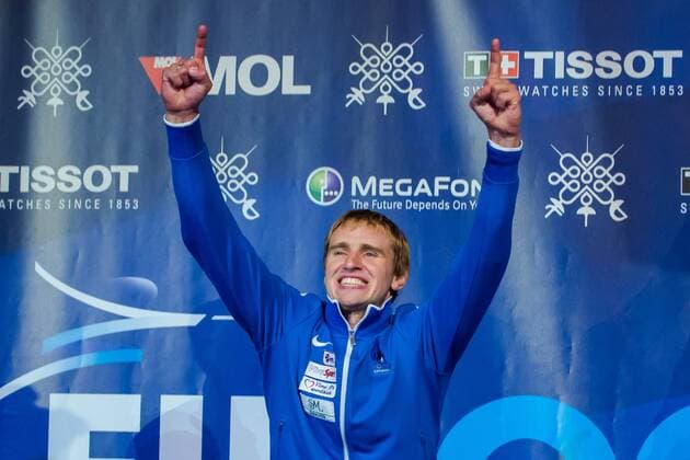 (130809) -- BUDAPEST, Aug. 8, 2013 (Xinhua) -- Nikolai Novosjolov of Estonia reacts during the awarding ceremony of the Men s Individual Epee on the fourth day of the 2013 Fencing World Championships in Budapest, Hungary, on Aug. 8, 2013. Nikolai Novosjolov beat Ruben Limardo of Venezuela 15-7 in the final to win the gold medal of the event. (Xinhua Attila Volgyi) (SP)HUNGARY-BUDAPEST-FENCING-FENCING WORLD CHAMPIONSHIPS-DAY 4 