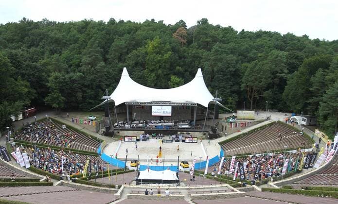 Der center court, Platz 1, in der Waldbühne Berlin smart Grand Slam Beachvolleyball Beachvolleyball, Grand Slam, Turnier, Tournament FIVB, Waldbühne Berlin Berlin, 9.8.2013