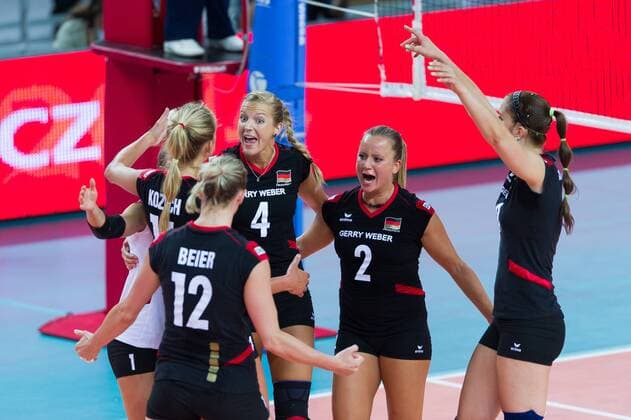 10.08.2013 - Plock , Orlen Arena , siatkowka kobiet , grupa H , FIVB World Grand Prix 2013 , women s volleyball , poll H , mecz Polska (czerwone) - Niemcy (czarne) , game Poland (red) - Germany (black) N Z Reprezentacja Niemiec Fot. Mariusz Palczynski MPAimages.com EDYTOR.net NEWSPIX.PL --- Newspix.pl  130810PAL054