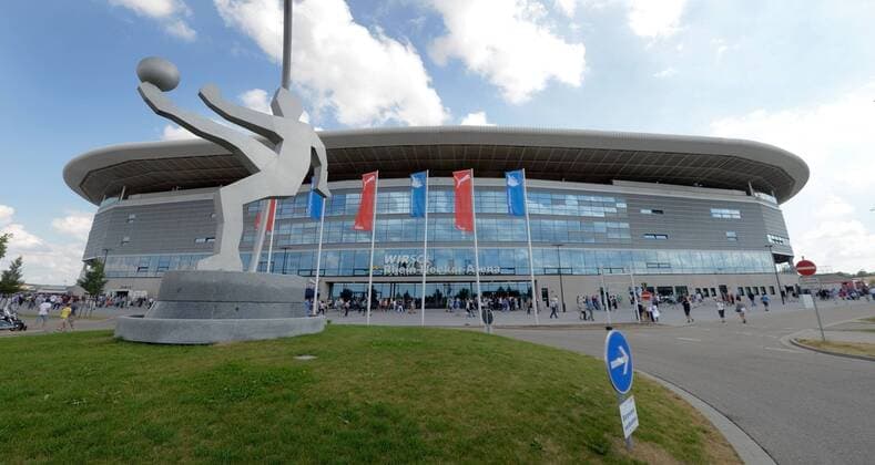 Die Wirsol Rhein-Neckar-Arena vor dem Spiel. Das Spiel endete 2:2 Unentschieden. Fussball 1. Bundesliga, 1. Spieltag, TSG 1899 Hoffenheim am 10.08.2013 in Sinnsheim Deutschland.