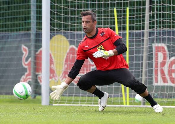 FUSSBALL - AUT vs GRE, Testspiel, Vorberichte, Training SALZBURG,AUSTRIA,12.AUG.13 - FUSSBALL - ÖFB Länderspiel, Österreich vs Griechenland, Freundschaftsspiel, Vorberichte, Training Nationalmannschaft AUT. Bild zeigt den Ramazan Özcan (AUT). 