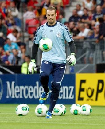 12.08.2013, xsvx, Fussball Deutsche Fussball Nationalmannschaft Training, v.l. Manuel Neuer (Deutsche Fussball Nationalmannschaft DFB)