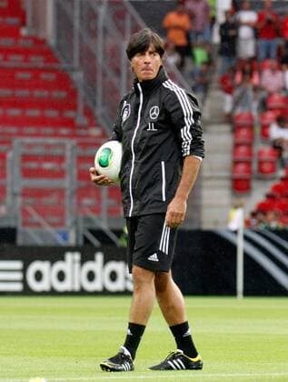 12.08.2013, xsvx, Fussball Deutsche Fussball Nationalmannschaft Training, v.l. Trainer Joachim JOGI Löw (Deutsche Fussball Nationalmannschaft DFB) Freisteller