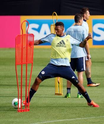 13.08.2013, xsvx, Fussball Deutsche Fussball Nationalmannschaft Training, v.l. Jerome Boateng (Deutsche Fussball Nationalmannschaft DFB) Freisteller