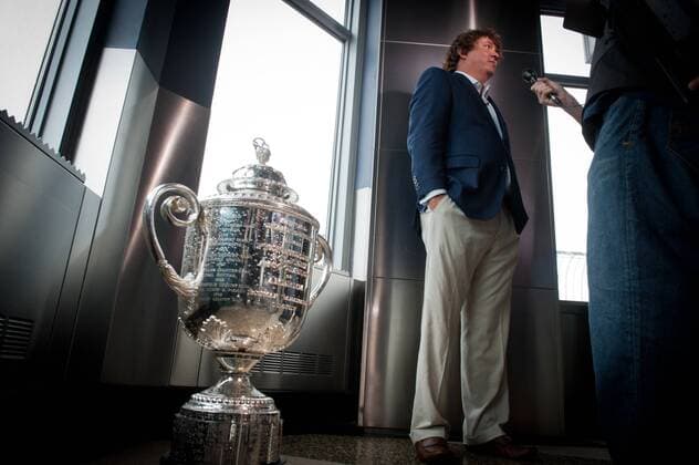 Aug. 13, 2013 - Manhattan, New York, U.S. - The Wanamaker Trophy as JASON DUFNER, 2013 PGA Golf Herren Championship winner visits the Empire State Building s 86th floor observatory to celebrate his win, Tuesday, August 13, 2013. 2013 PGA Golf Herren Championship Winner Jason Dufner Visits The Empire State Building - ZUMAb09