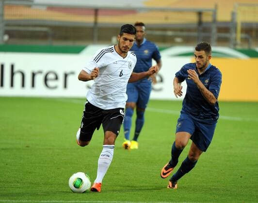 Freiburg, MAGE SOLAR Stadion, 13.08.2013 Fussball U 21 Länderspiel Deutschland vs. Frankreich Emre Can, Deutschland gegen Valentin EYSSERIC, Frankreich Foto und alle