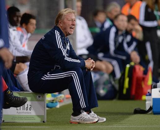 FUSSBALL INTERNATIONAL Länderspiel Freundschaftsspiel U 21 Deutschland - Frankreich 13.08.2013 DFB Trainer Horst Hrubesch (Deutschland) emotional 