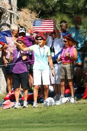 August 17, 2013: Team USA definitely possesses the home advantage over these fans for Team Europe during play for the 2013 Solheim Cup at the Colorado Golf Club in Parker, Colorado. GOLF: AUG 17 LPGA Golf Damen - The Solheim Cup - Second Round Icon20130817053 EDITORIAL USE ONLY