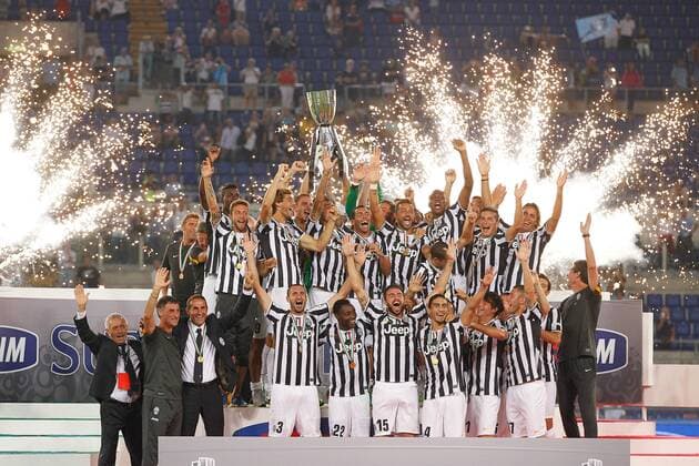 18.08.2013 Rome, Italy. JUVENTUS Turin CELEBRATE THE VICTORY AFTER The Italian Super Cup Final from the Stadio Olimpico. xEmanuelexPennacchiox  ActionPlus11440436