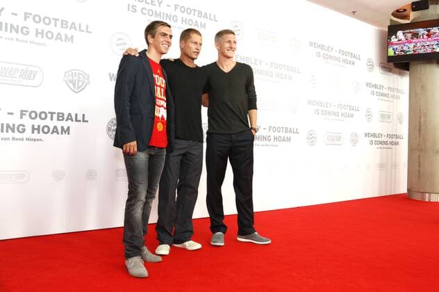 Philipp Lahm, Til Schweiger und Bastian Schweinsteiger bei der Weltpremiere des Dokumentarfilms Wembley - Football is coming hoam im Mathäser Filmpalast. München, 19.08.2013 Foto:xD.xBedrosianx xFuturexImage