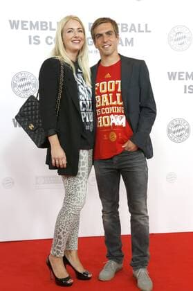 Philipp Lahm mit Ehefrau Claudia bei der Weltpremiere des Dokumentarfilms Wembley - Football is coming hoam im Mathäser Filmpalast. München, 19.08.2013 Foto:xD.xBedrosianx xFuturexImage