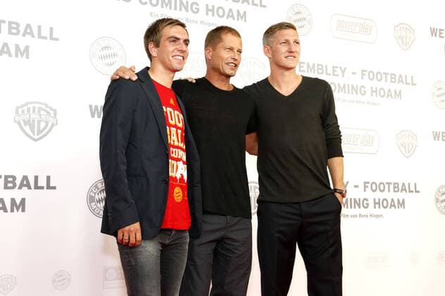 Philipp Lahm, Til Schweiger und Bastian Schweinsteiger bei der Weltpremiere des Dokumentarfilms Wembley - Football is coming hoam im Mathäser Filmpalast. München, 19.08.2013 Foto:xD.xBedrosianx xFuturexImage
