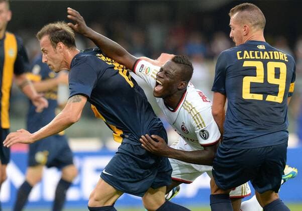 Football - soccer: Serie A, Hellas Verona - AC Mailand, mario balotelli - Fabrizio Cacciatore xHOCHxZWEIx xItalyxPhotoxPressx 