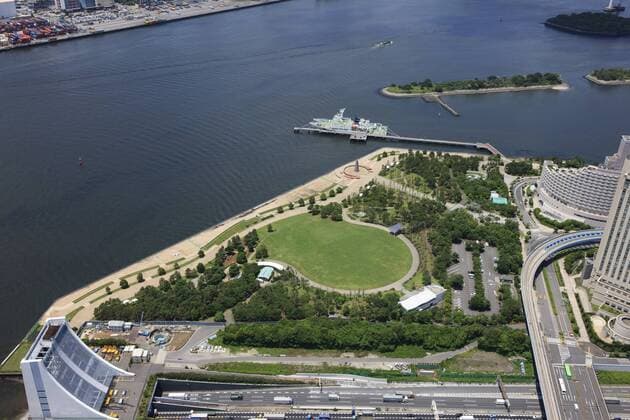 Shiokaze Park: Tokyo, Japan: Aerial view of proposed venue for the 2020 Summer Olympic Games. NoxThirdxPartyxSales  (HZWB000069)