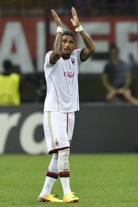 Kevin Prince Boateng saluta i tifosi Milano 28-08-2013 Stadio Giuseppe Meazza Football Calcio Champions League Play-Offs AC Milan - Psv Eindhoven andreaxstaccioli