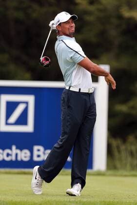 August 31, 2012: Tiger Woods is not happy with his drive on the 14th during the Second Round of the Deutsche Bank Championship at TPC Boston, Norton, MA on August 31, 2013. GOLF: AUG 31 PGA Golf Herren - Deutsche Bank Championship - Second Round Icon4821308310462 EDITORIAL USE ONLY