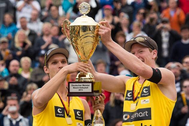 Deutsche Meisterschaft Beachvolleyball, Siegerehrung 01.09.13, Timmendorfer Strand 1. Platz Gold Gold Deutscher Meister: Mischa Urbatzka Markus Böckermann Boeckermann (FC St. Pauli)
