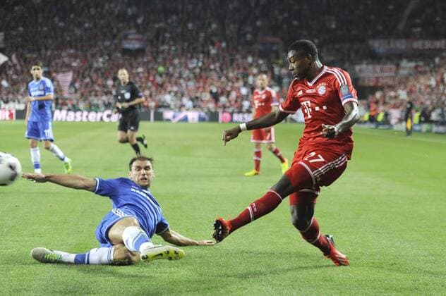 David ALABA (Bayern München)Aktion,Zweikampf gegen Branislav IVANOVIC (Chelsea FC). Fussball UEFA Super Cup Finale FC Bayern München -Chelsea FC 5-4 n.E. Saison2013 14, Eden Arena in Prag am 30.08.2013.