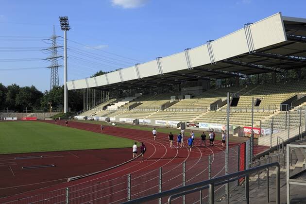 Fußball, Stadiongeschichte SG Wattenscheid 09 Lohrheidestadion, Heimspielstätte der SG Wattenscheid 09 in Bochum-Wattenscheid, Ruhrgebiet, Nordrhein-Westfalen D-Bochum, Ruhrgebiet, Westfalen, Nordrhein-Westfalen, NRW, D-Bochum-Wattenscheid, Lohrheidestadion der SG Wattenscheid 09, D-Bochum, Ruhr area, Westphalia, North Rhine-Westphalia, NRW, D-Bochum-Wattenscheid, Lohrheide Stadium of SG Wattenscheid 09