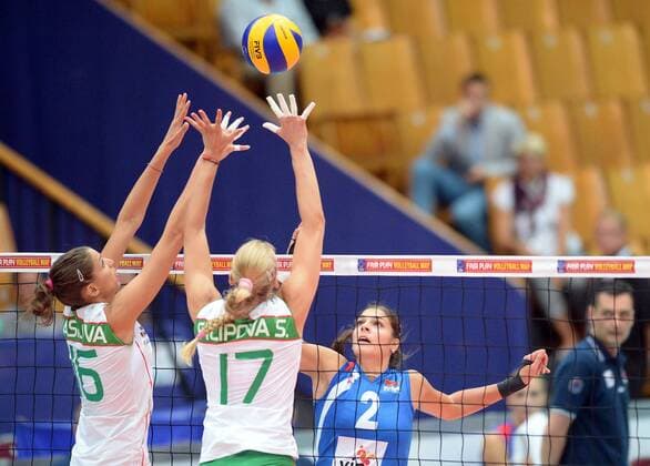 06.09.2013 SCHWERIN, GERMANY 2013 CEV WOMEN VOLLEYBALL EUROPEAN CHAMPIONSHIP POOL D SERBIA - BULGARIA ELITSA VASILEVA STRASHIMIRA FILIPOVA JOVANA BRAKOCEVIC -  20130906LUK006