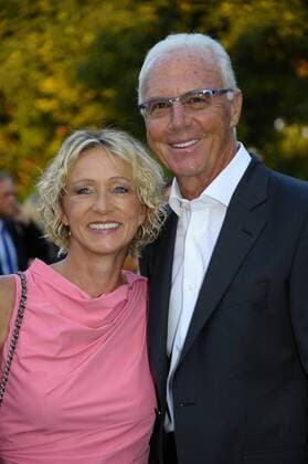 Franz Beckenbauer (FC Bayern München) mit Ehefrau Heidi 3. Aktion Kinderträume Verein der Deutschen Fleischwirtschaft e.V.) Golf-Charity Veranstaltung Golf Cup Golfanlage St. Leon-Rot St. Leon-Rot Golf, golfen 06.09.2013