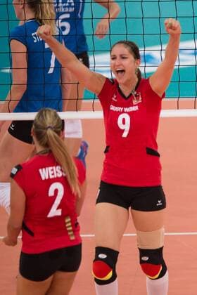 Volleyball, Europameisterschaft 2013, Deutschland vs. Niederlande 07.09.13, Gerry-Weber-Stadion, Halle Westfalen Jubel Corina Ssuschke-Voigt ( 9 GER)