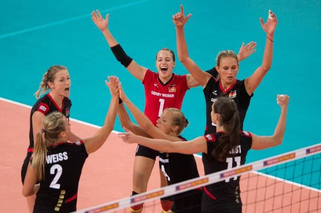 Volleyball, Europameisterschaft 2013, Deutschland vs. Türkei Tuerkei 08.09.13, Gerry-Weber-Stadion, Halle Westfalen Jubel Deutschland