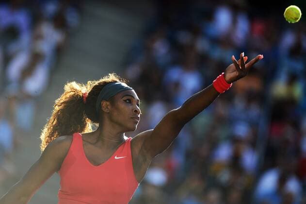 Serena Williams of the United States serves the ball during the women s singles final at the U.S. Open tennis championships in New York, the United States, Sept. 8, 2013. (Xinhua Wang Lei) US-NEW YORK-TENNIS-US OPEN-WOMEN S SINGLES FINAL 